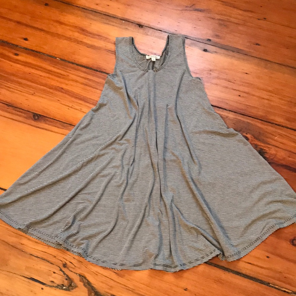 Flowy Striped Dress 👗